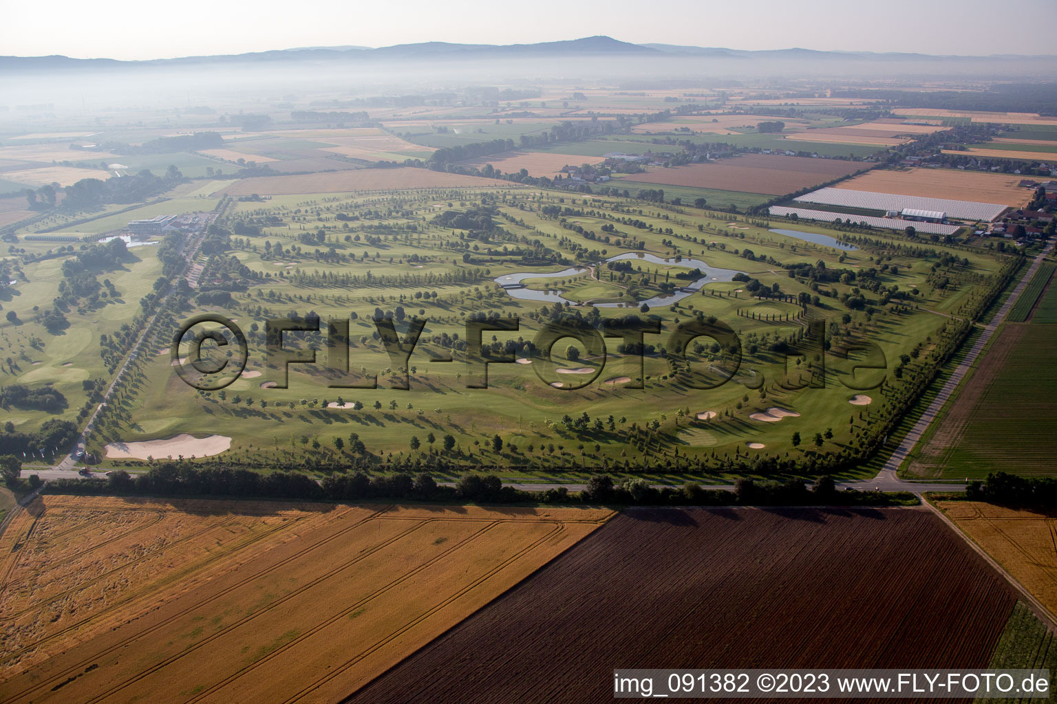Luftbild von Allmendfeld, Golfresort Gernsheim - Hof Gräbenbruch im Bundesland Hessen, Deutschland