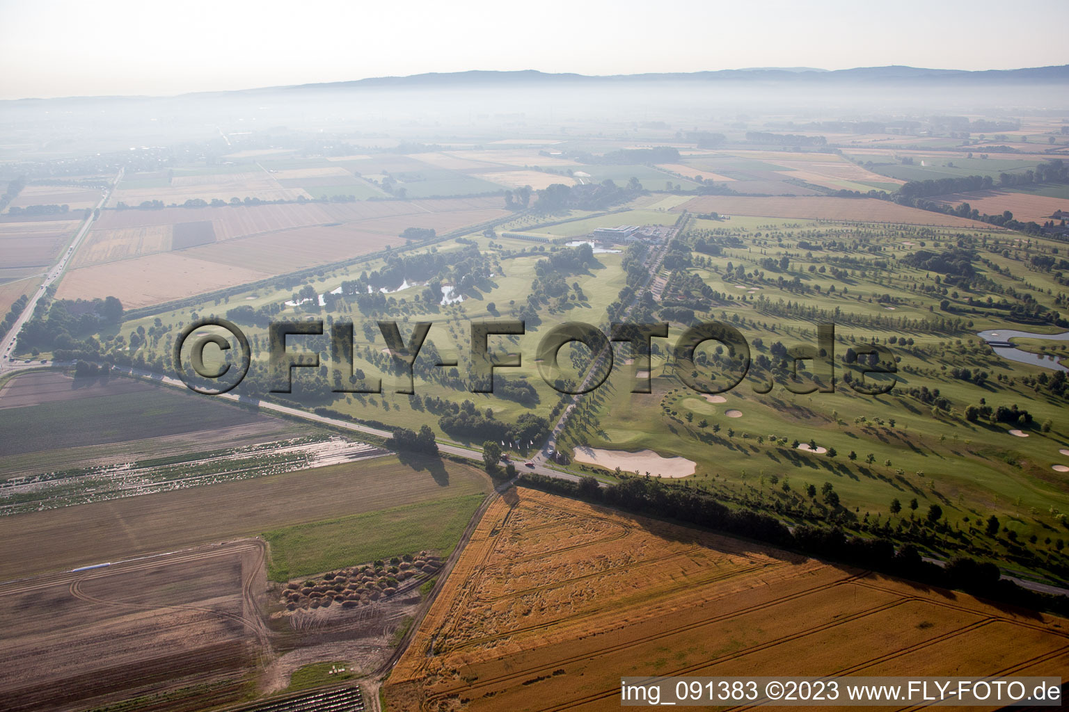 Luftaufnahme von Allmendfeld, Golfresort Gernsheim - Hof Gräbenbruch im Bundesland Hessen, Deutschland