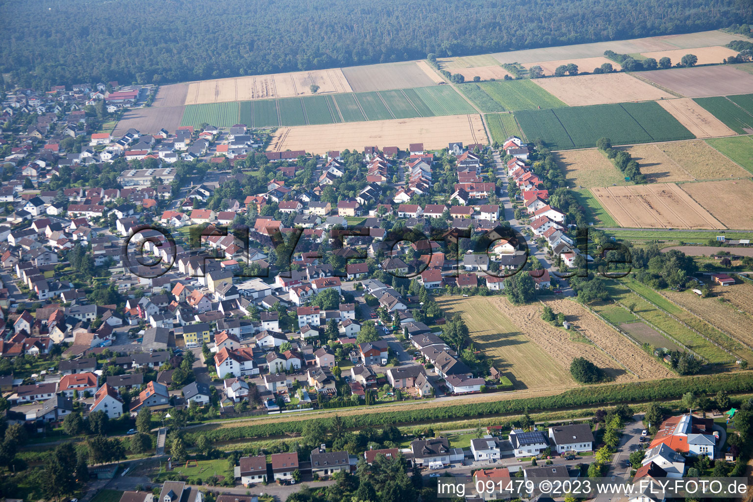 Drohnenaufname von Einhausen im Bundesland Hessen, Deutschland