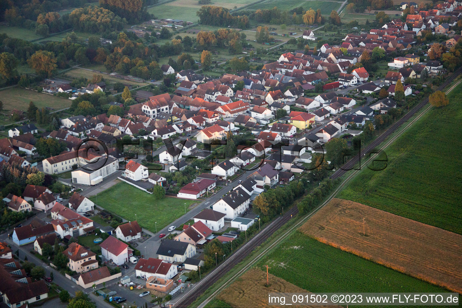 Ortsteil Schaidt in Wörth am Rhein im Bundesland Rheinland-Pfalz, Deutschland von einer Drohne aus