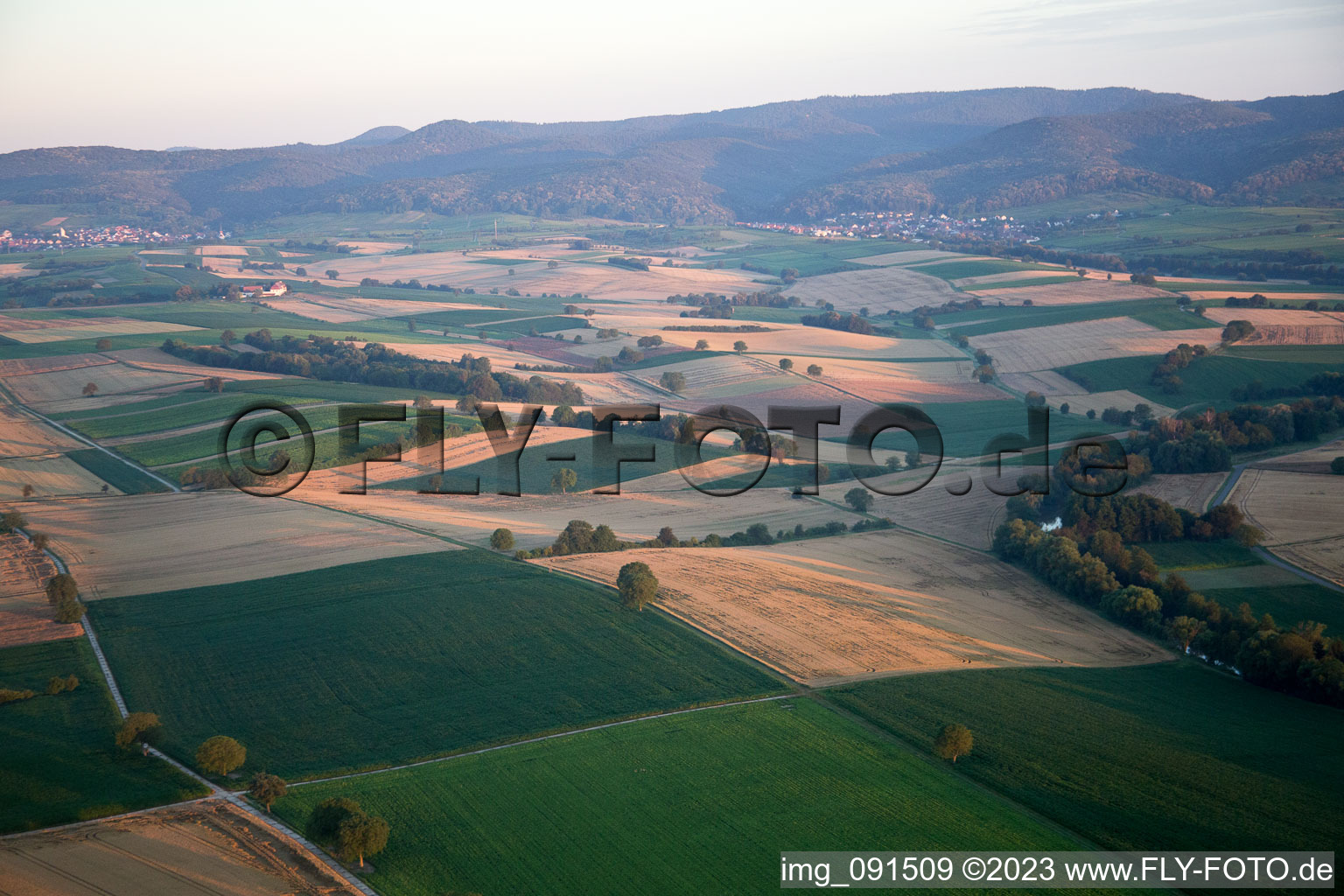 Luftaufnahme von Kapsweyer im Bundesland Rheinland-Pfalz, Deutschland