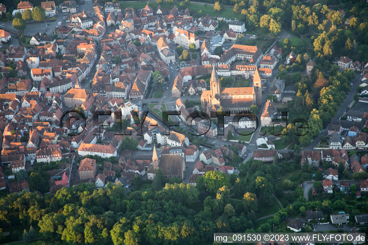 Luftaufnahme von Wissembourg von Nordosten im Bundesland Bas-Rhin, Frankreich