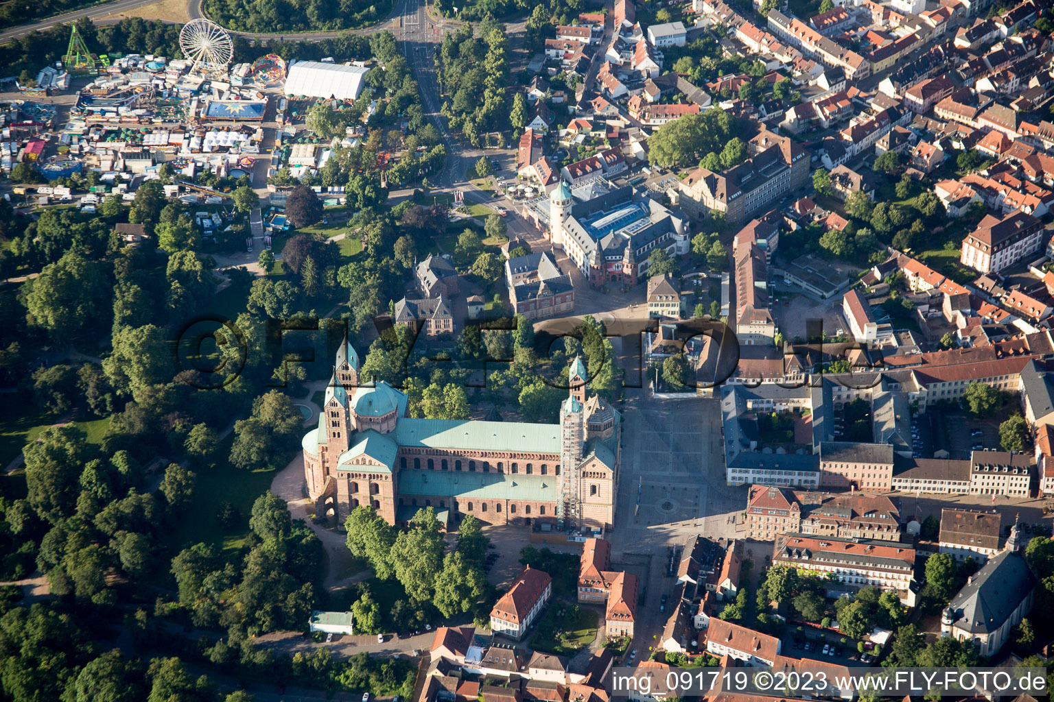 Speyer im Bundesland Rheinland-Pfalz, Deutschland von der Drohne aus gesehen