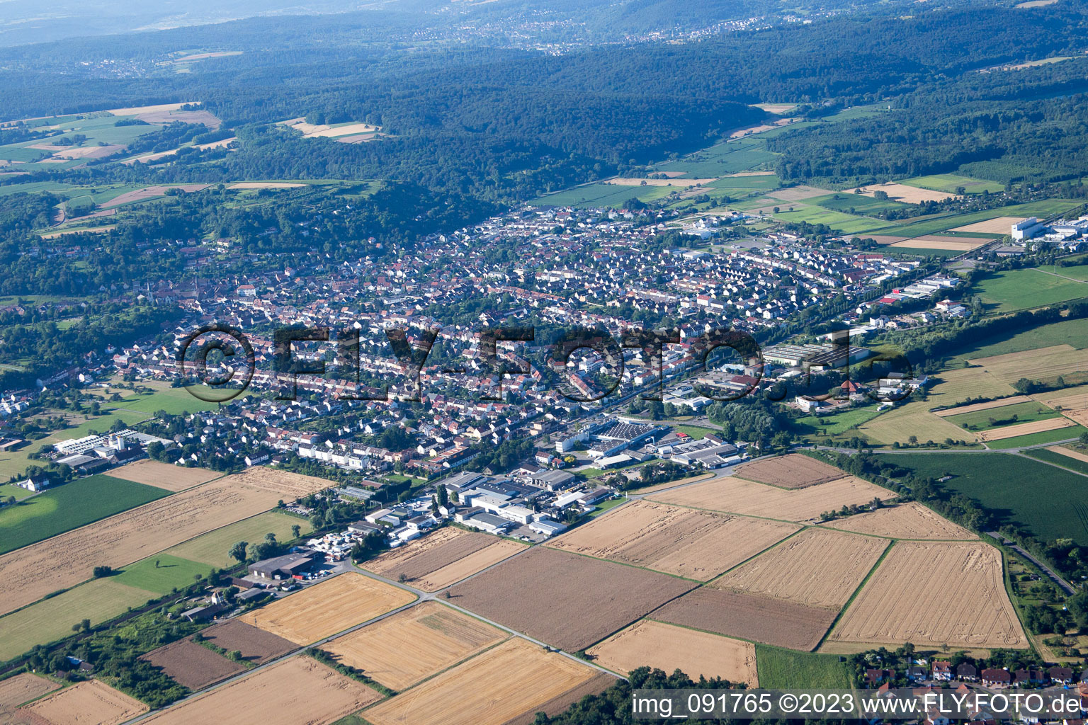 Weingarten im Bundesland Baden-Württemberg, Deutschland vom Flugzeug aus