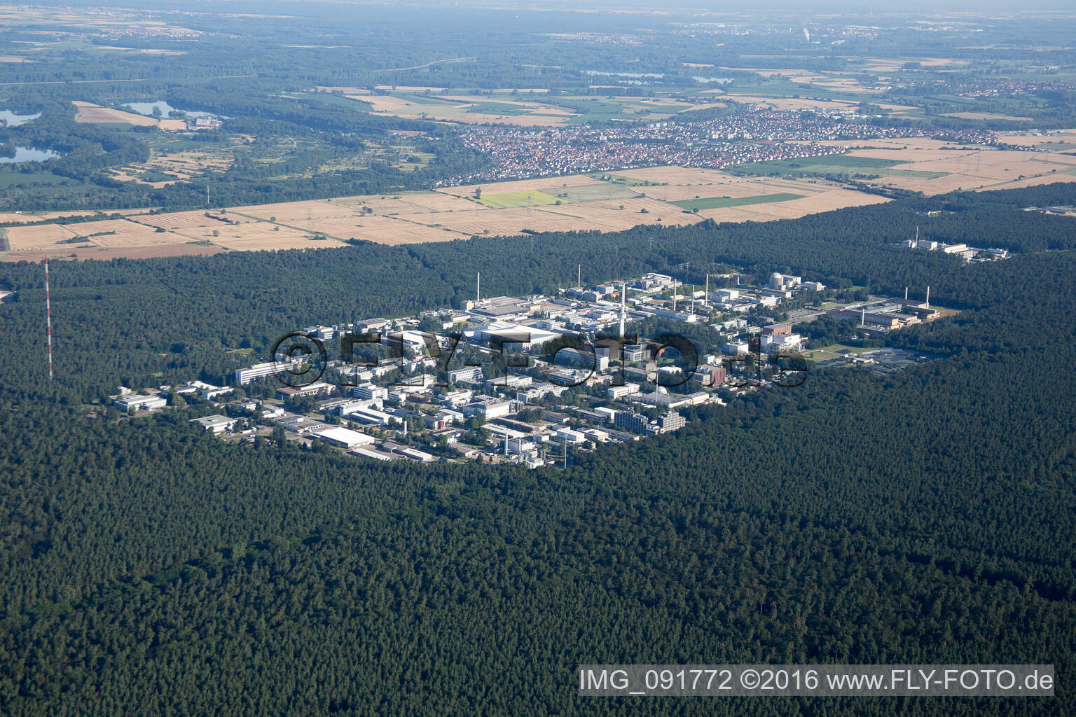 Luftaufnahme von Leopoldshafen, KIT Nord in Eggenstein-Leopoldshafen im Bundesland Baden-Württemberg, Deutschland