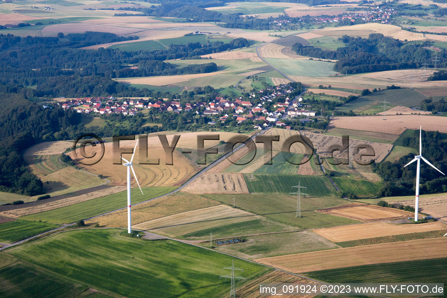 Luftbild von Lambsborn im Bundesland Rheinland-Pfalz, Deutschland
