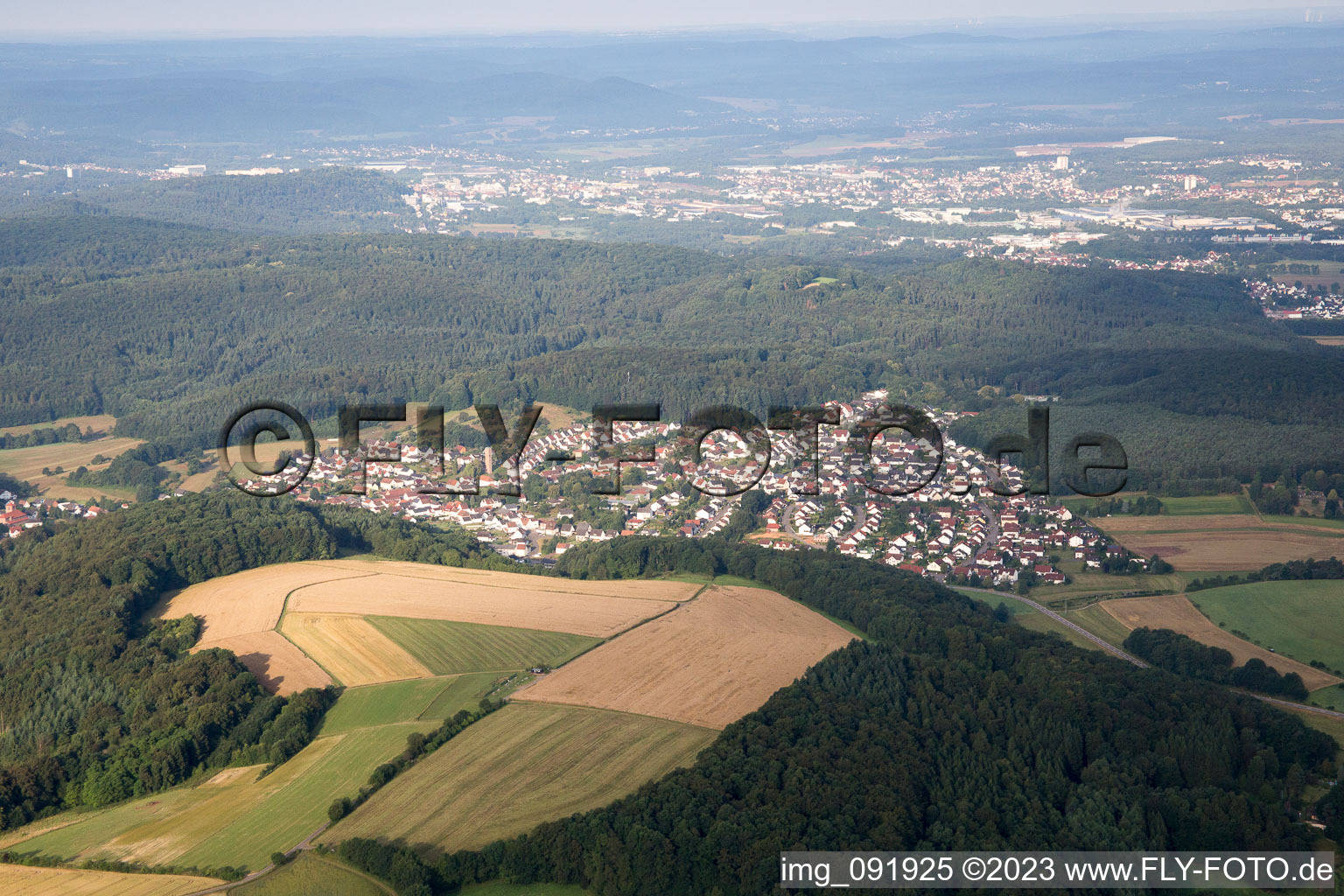 Luftaufnahme von Lambsborn im Bundesland Rheinland-Pfalz, Deutschland
