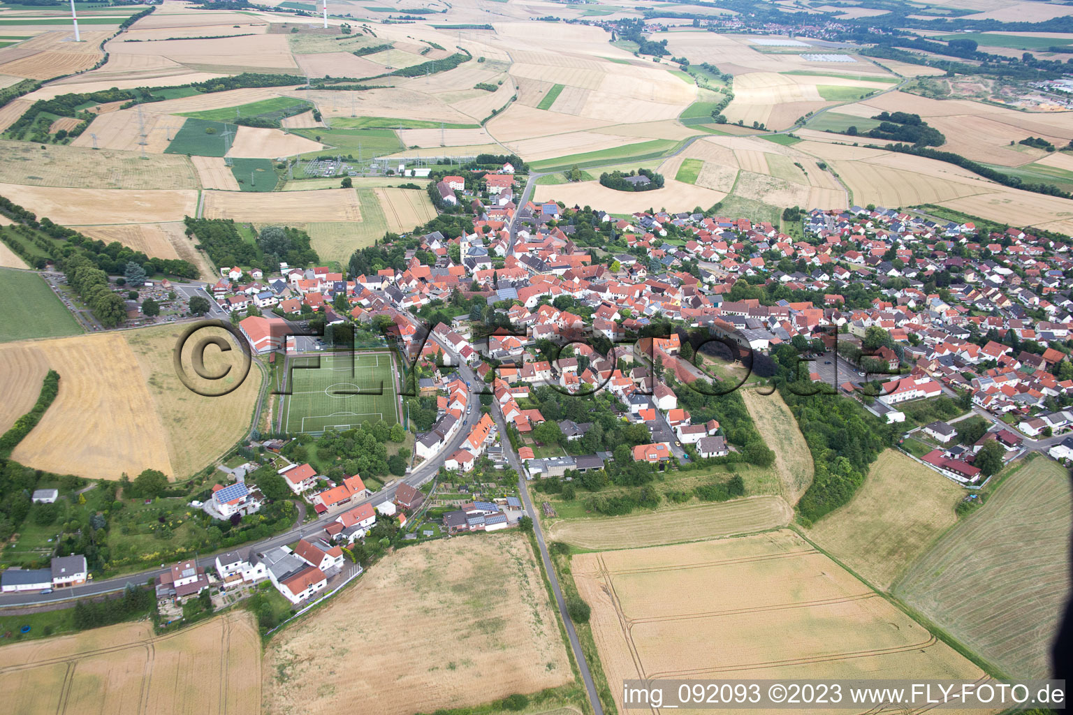 Kerzenheim im Bundesland Rheinland-Pfalz, Deutschland aus der Luft