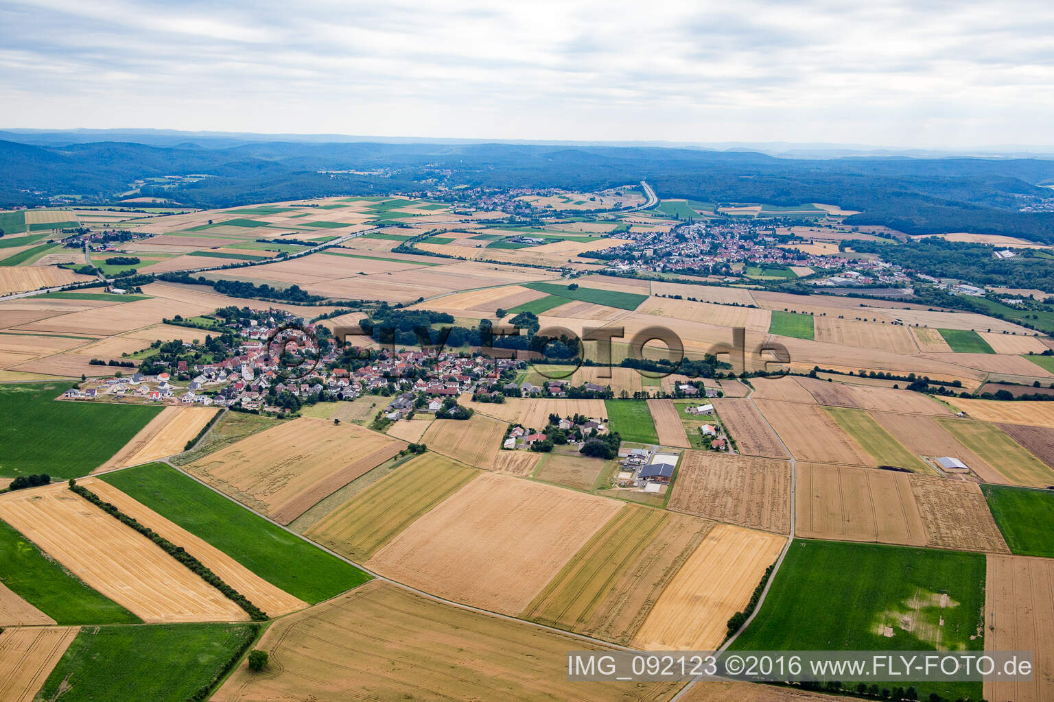 Luftaufnahme von Tiefenthal im Bundesland Rheinland-Pfalz, Deutschland