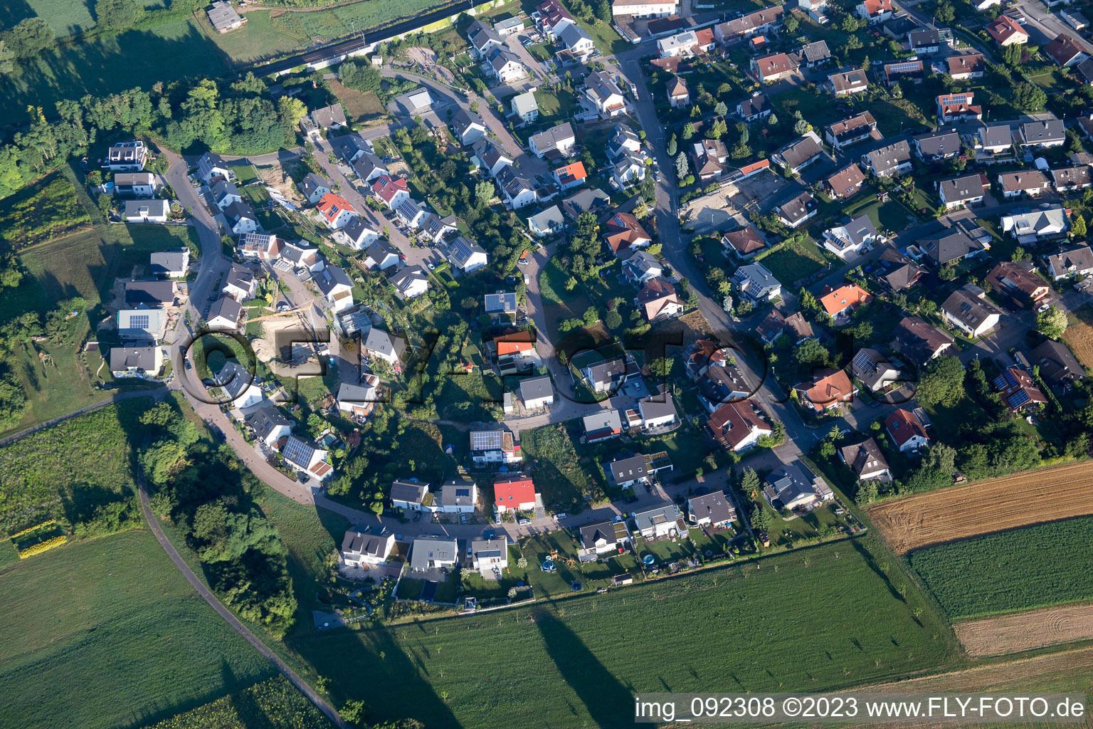 Luftaufnahme von Kraichgaustr im Ortsteil Heidelsheim in Bruchsal im Bundesland Baden-Württemberg, Deutschland