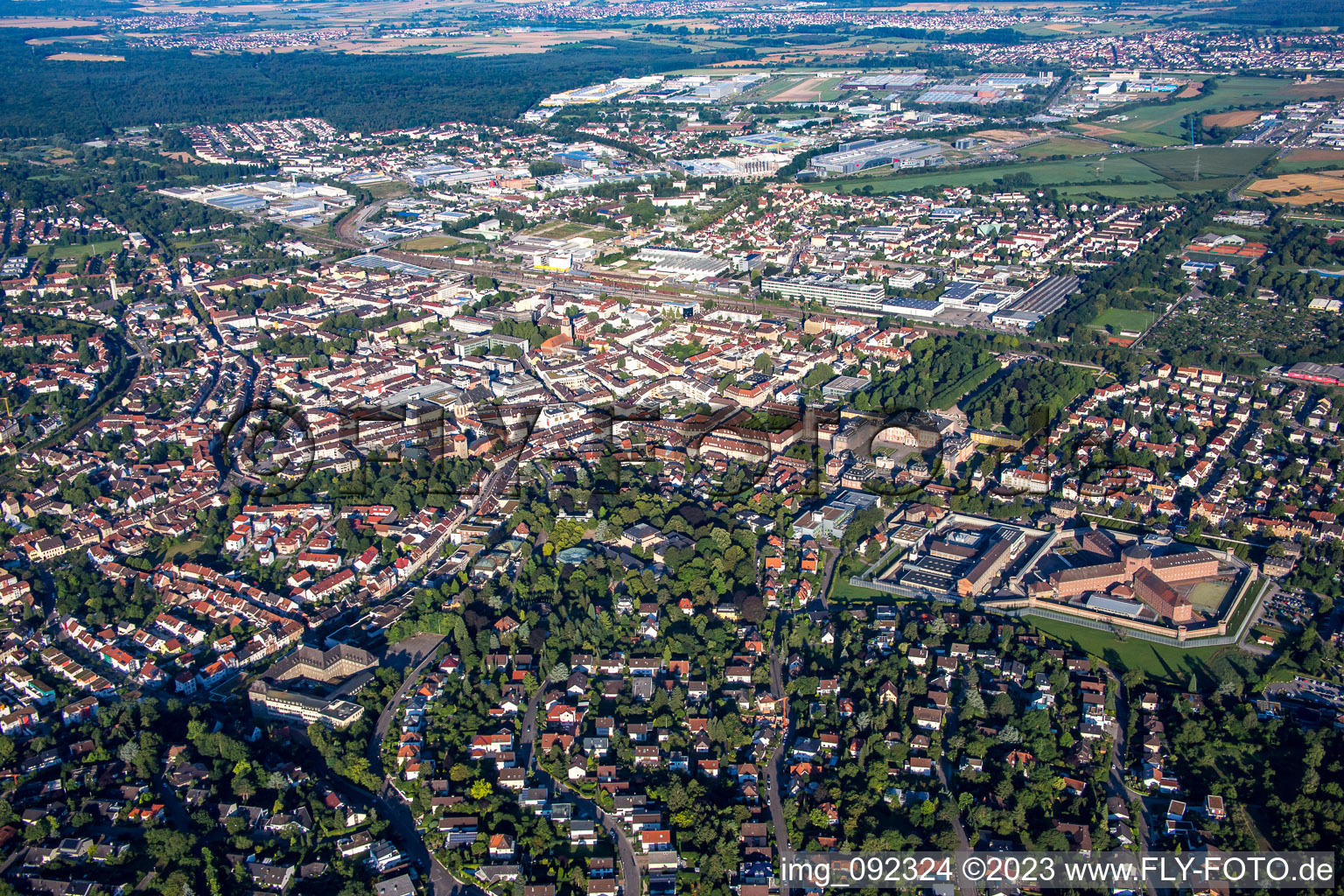 Luftbild von Von Nordosten in Bruchsal im Bundesland Baden-Württemberg, Deutschland