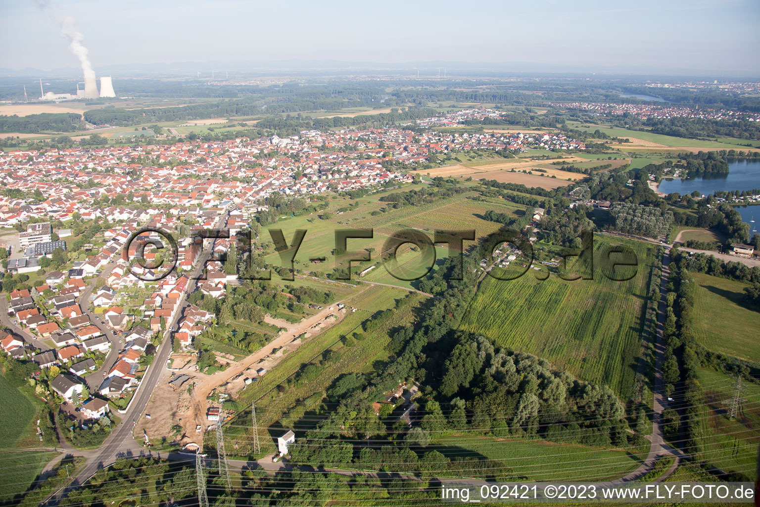 Luftaufnahme von Ortsteil Oberhausen in Oberhausen-Rheinhausen im Bundesland Baden-Württemberg, Deutschland
