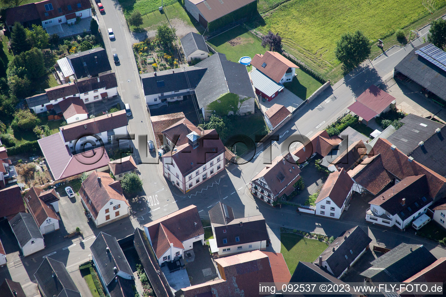 Ortsteil Kleinsteinfeld in Niederotterbach im Bundesland Rheinland-Pfalz, Deutschland aus der Luft