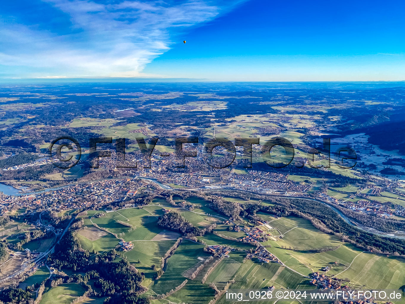 Bad Tölz von Südwesten im Bundesland Bayern, Deutschland