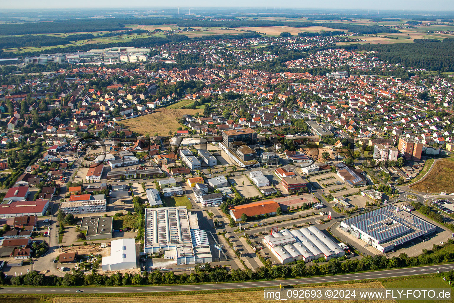 Gewerbegebiet und Firmenansiedlung Nord in Herzogenaurach im Bundesland Bayern, Deutschland