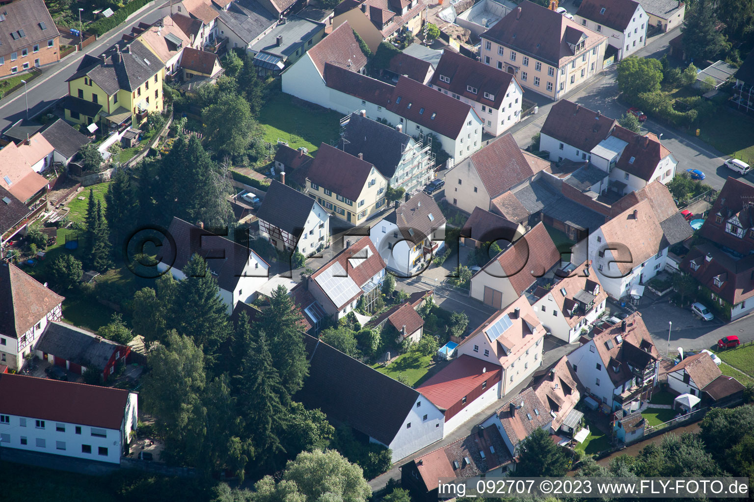 Frauenaurach im Bundesland Bayern, Deutschland von der Drohne aus gesehen