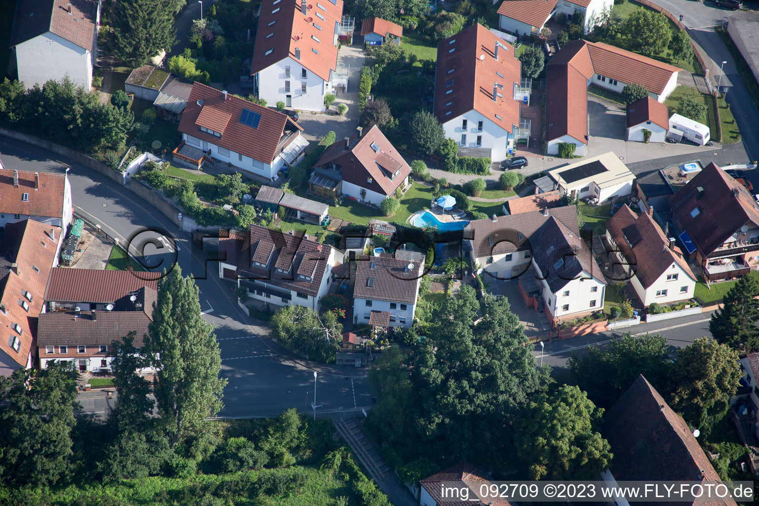 Luftaufnahme von Frauenaurach im Bundesland Bayern, Deutschland