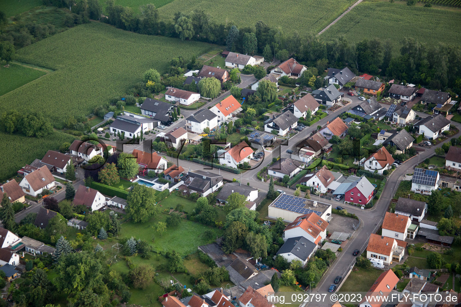 Billigheim-Ingenheim, Maxburgstr im Bundesland Rheinland-Pfalz, Deutschland vom Flugzeug aus