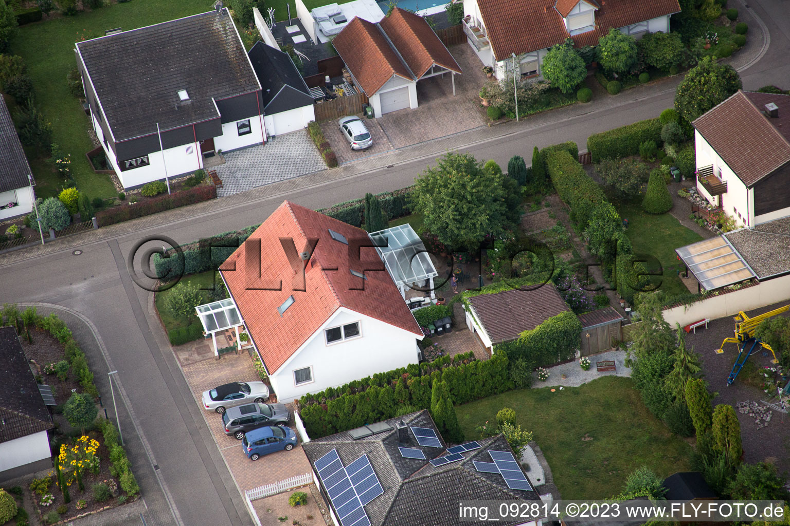 Billigheim-Ingenheim, Maxburgstr im Bundesland Rheinland-Pfalz, Deutschland von einer Drohne aus