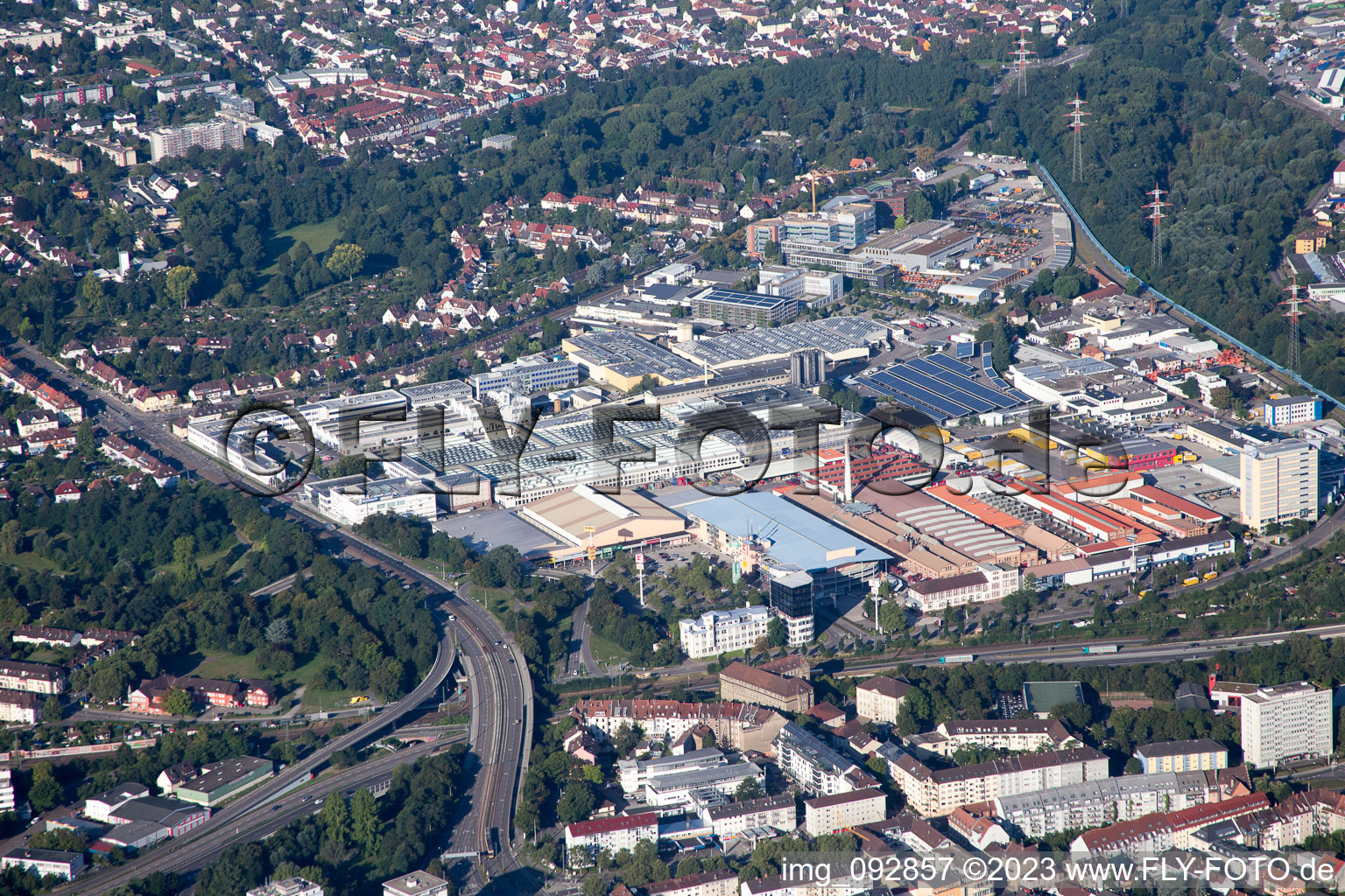 Luftaufnahme von Ortsteil Grünwinkel in Karlsruhe im Bundesland Baden-Württemberg, Deutschland