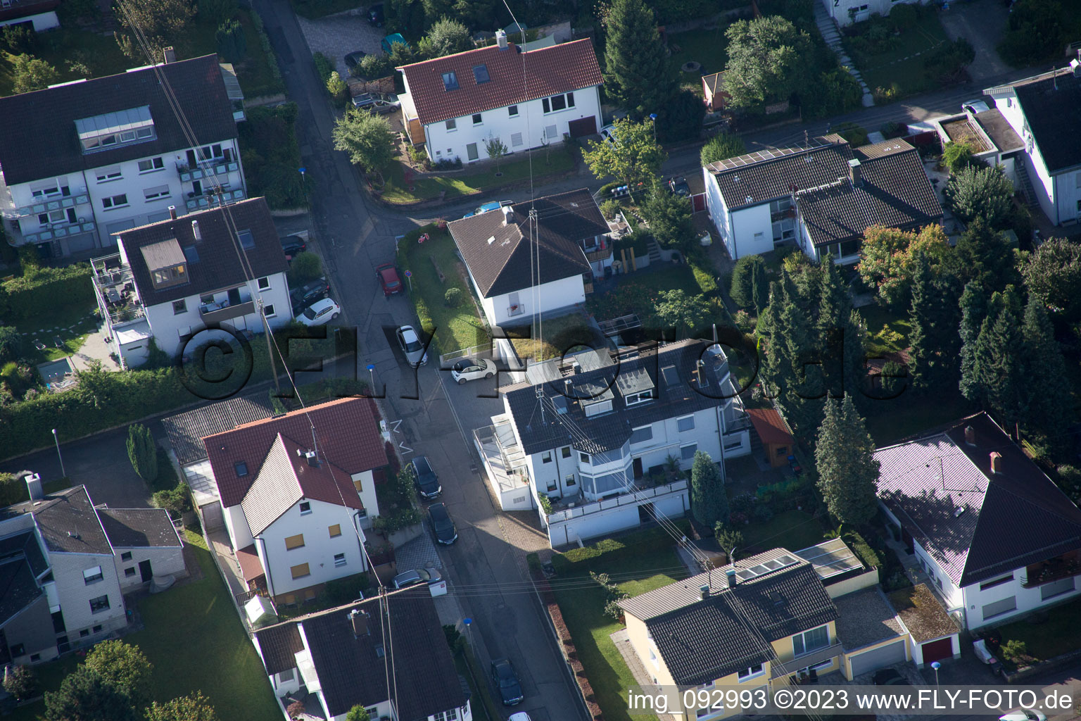 Ortsteil Wolfartsweier in Karlsruhe im Bundesland Baden-Württemberg, Deutschland von einer Drohne aus