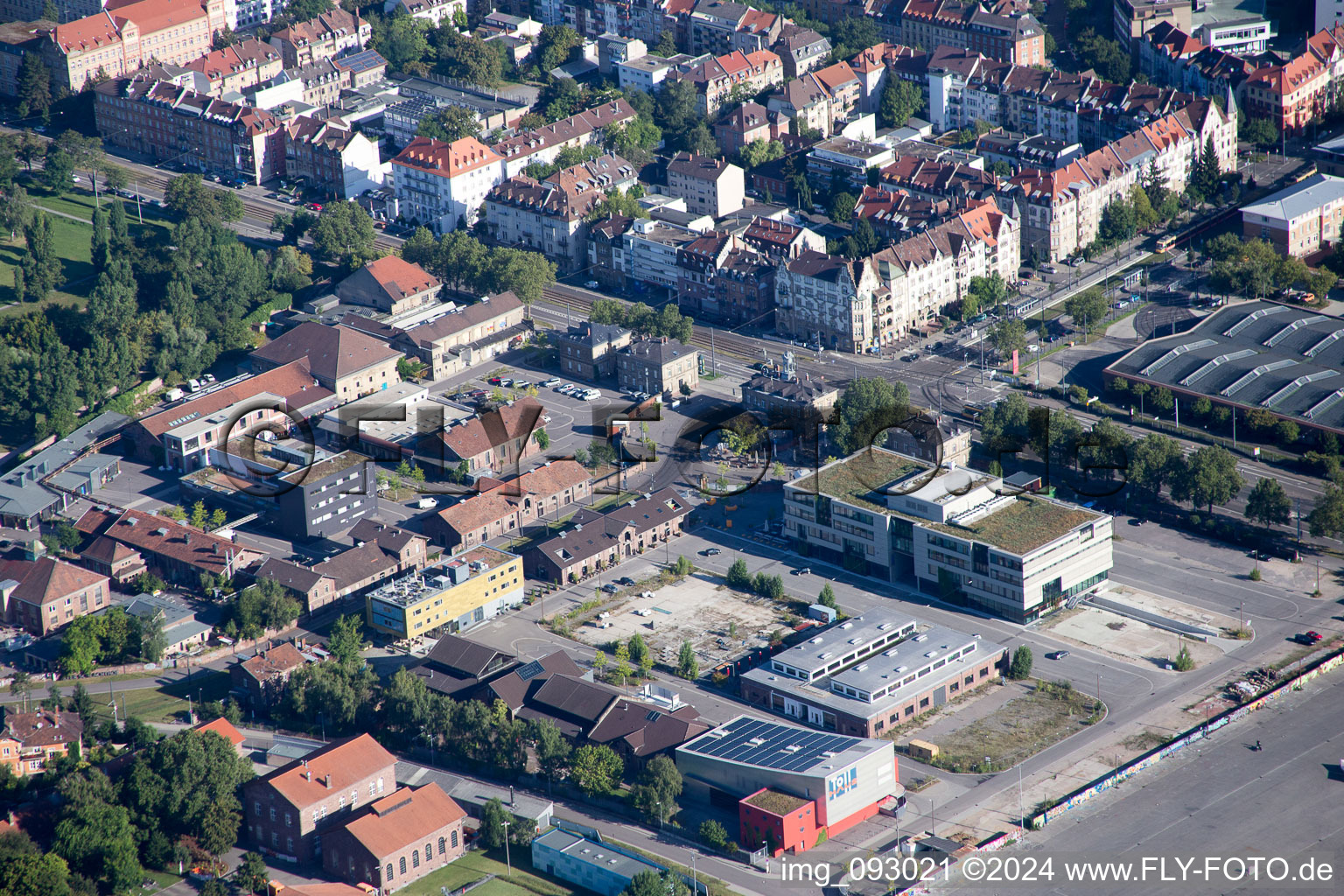 Luftbild von Alter Schlachthof im Ortsteil Oststadt in Karlsruhe im Bundesland Baden-Württemberg, Deutschland