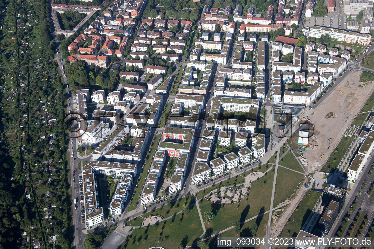 Ortsteil Oststadt in Karlsruhe im Bundesland Baden-Württemberg, Deutschland von oben gesehen