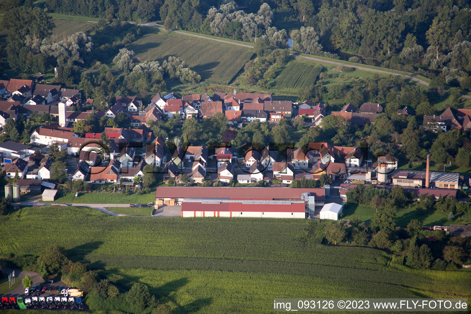 Luftbild von Ortsteil Helmlingen in Rheinau im Bundesland Baden-Württemberg, Deutschland