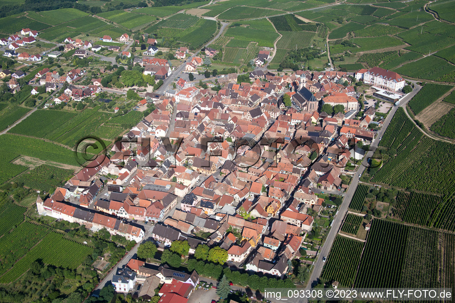 Luftbild von Saint-Hippolyte im Bundesland Haut-Rhin, Frankreich