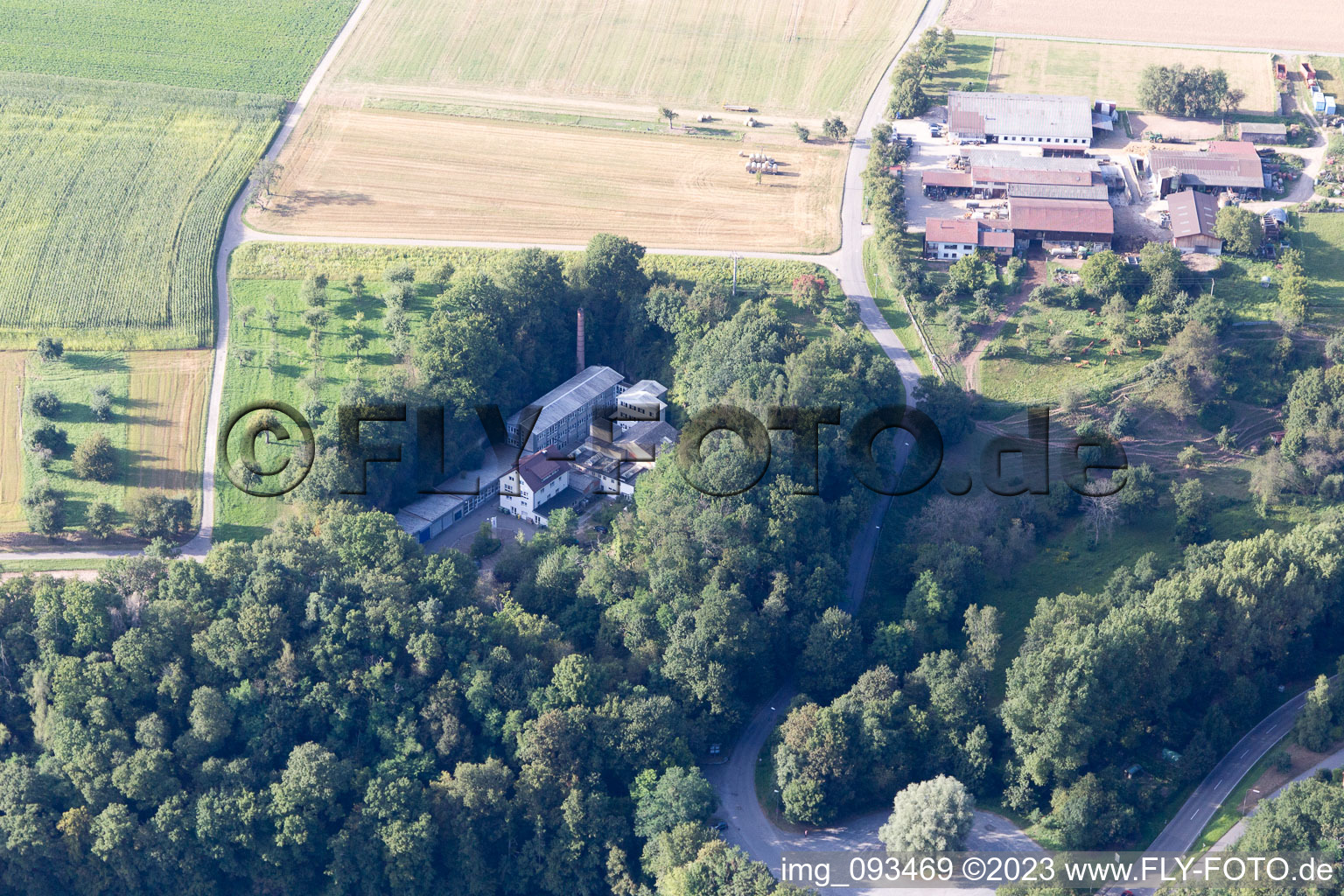 Maulbronn im Bundesland Baden-Württemberg, Deutschland aus der Luft betrachtet