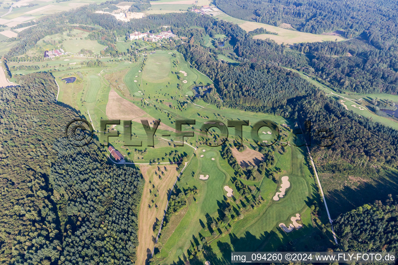 Luftaufnahme von Gelände des Golfplatz Schloss Langenstein - Der Country Club im Ortsteil Orsingen in Orsingen-Nenzingen im Bundesland Baden-Württemberg, Deutschland