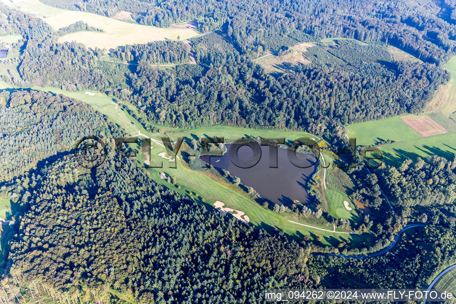 Uferbereiche am Seegebiet des Weitennied in Orsingen-Nenzingen im Bundesland Baden-Württemberg, Deutschland