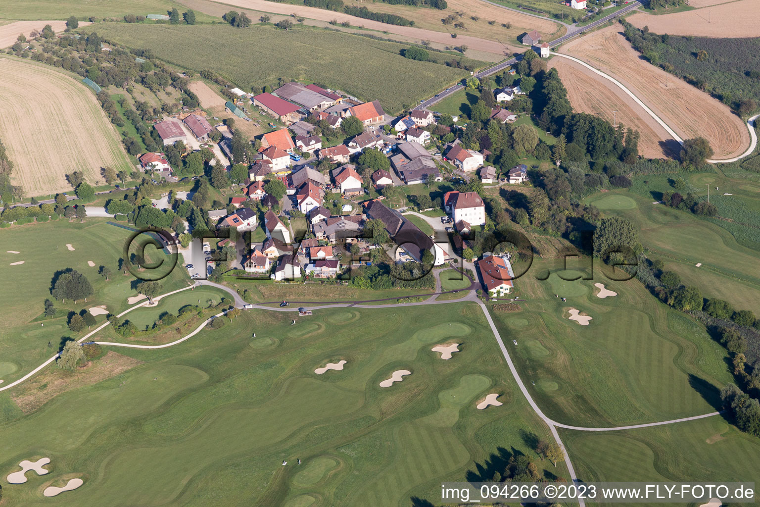 Luftaufnahme von Gelände des Golfplatz GOLFPLATZ STEISSLINGEN GMBH in Steißlingen im Bundesland Baden-Württemberg, Deutschland