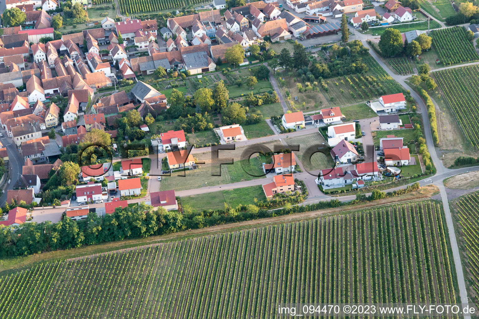 Drohnenaufname von Impflingen im Bundesland Rheinland-Pfalz, Deutschland