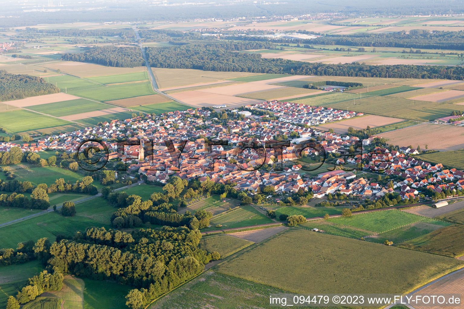 Steinweiler von Nordwesten im Bundesland Rheinland-Pfalz, Deutschland vom Flugzeug aus