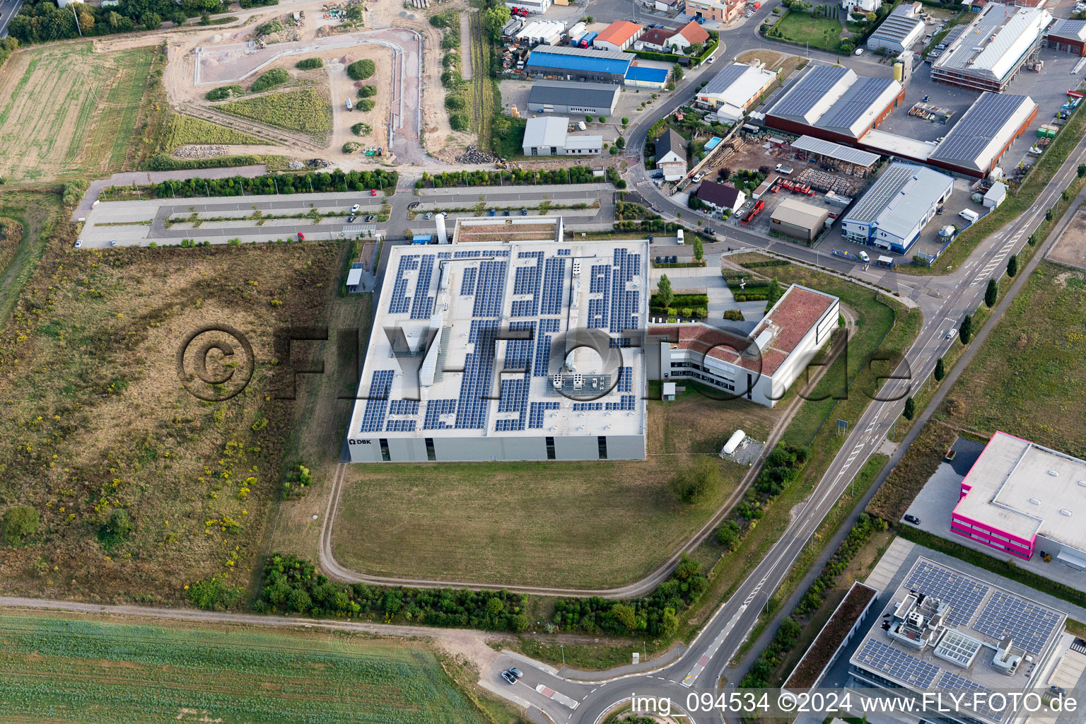 Rülzheim im Bundesland Rheinland-Pfalz, Deutschland von der Drohne aus gesehen