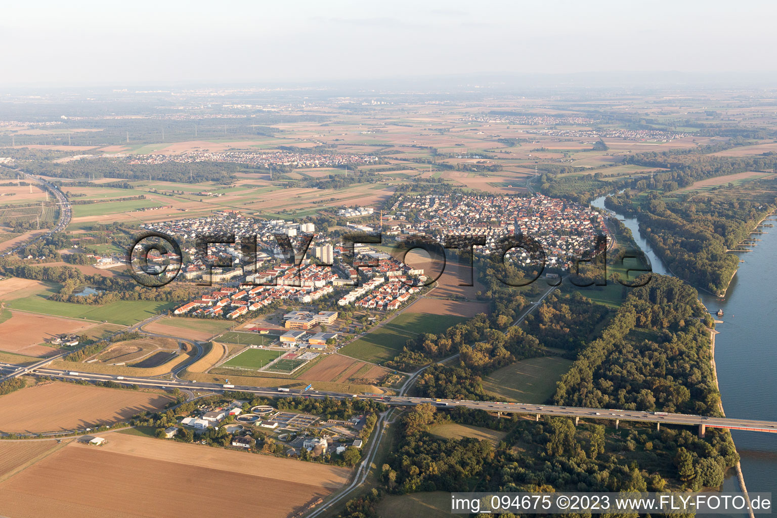Luftbild von Ginsheim in Ginsheim-Gustavsburg im Bundesland Hessen, Deutschland