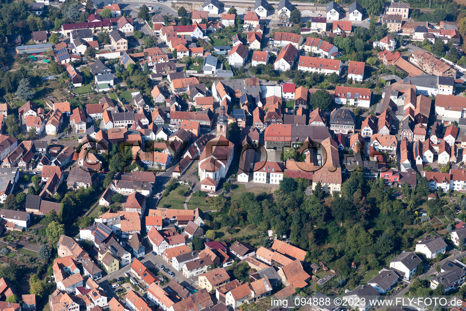 Rheinzabern im Bundesland Rheinland-Pfalz, Deutschland aus der Luft betrachtet