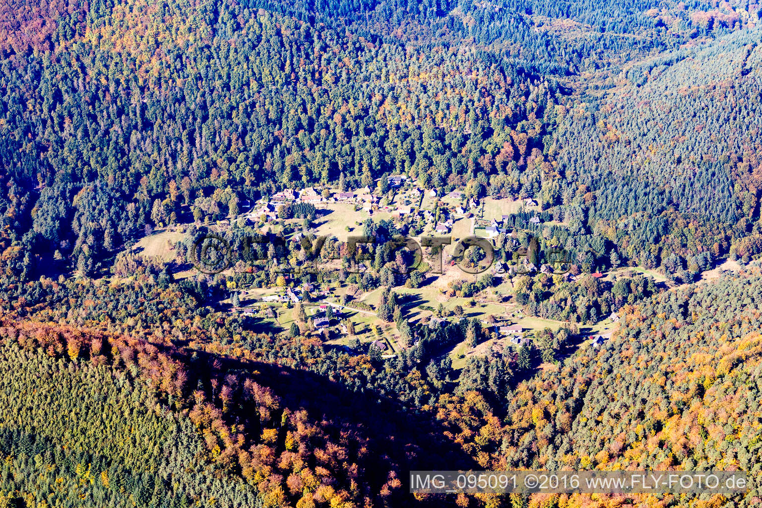 Luftbild von Wengelsbach in Niedersteinbach im Bundesland Bas-Rhin, Frankreich
