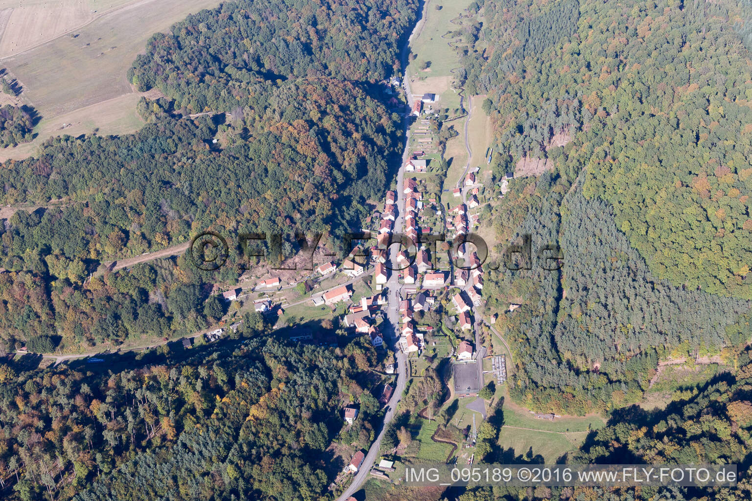 Luftbild von Hanviller im Bundesland Moselle, Frankreich
