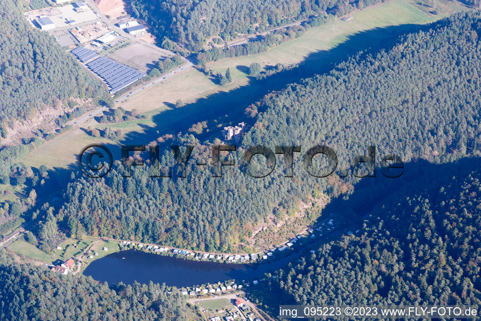 Luftbild von Dahn, Campingplatz Moosbachtal im Bundesland Rheinland-Pfalz, Deutschland