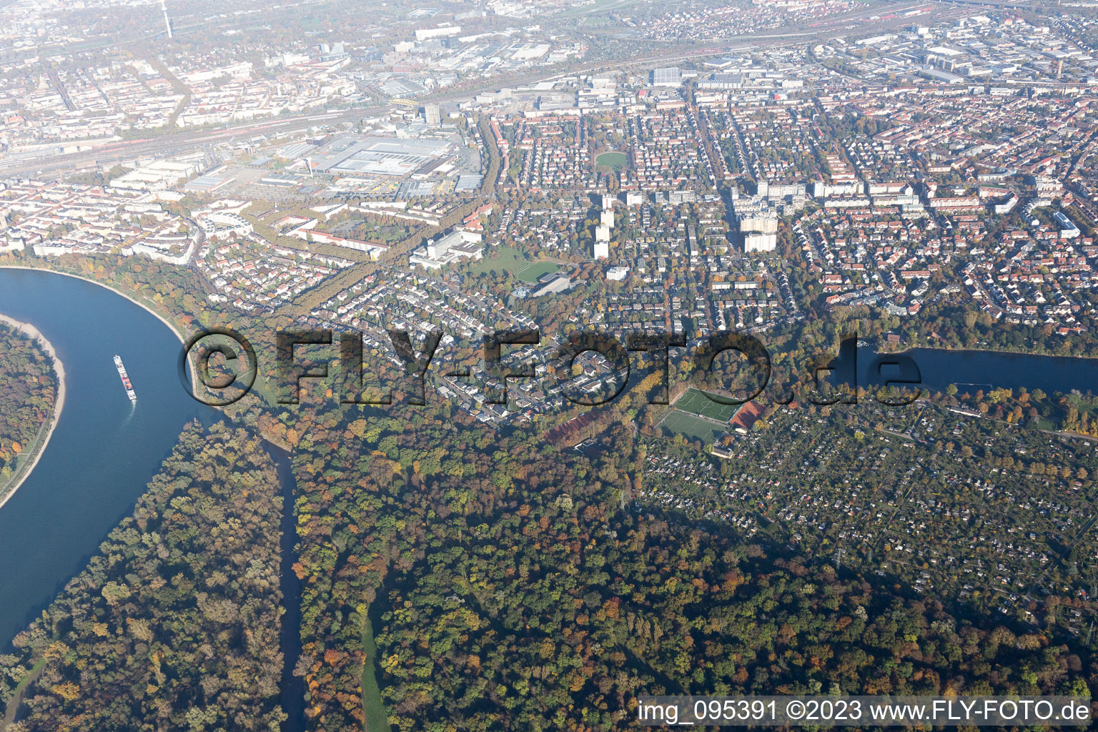 Luftbild von MA Lindenhof in Mannheim im Bundesland Baden-Württemberg, Deutschland
