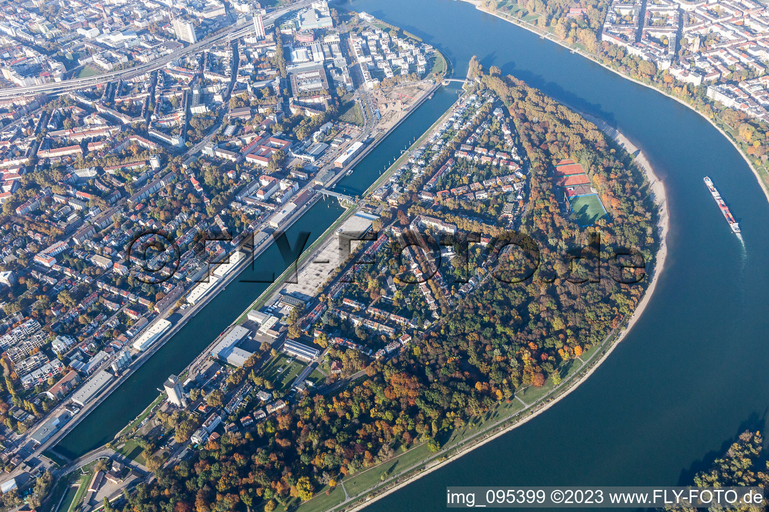 Luftbild von Parkinsel im Ortsteil Süd in Ludwigshafen am Rhein im Bundesland Rheinland-Pfalz, Deutschland