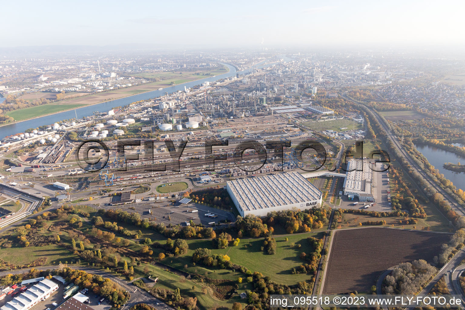 Luftbild von BASF Nord in Ludwigshafen am Rhein im Bundesland Rheinland-Pfalz, Deutschland