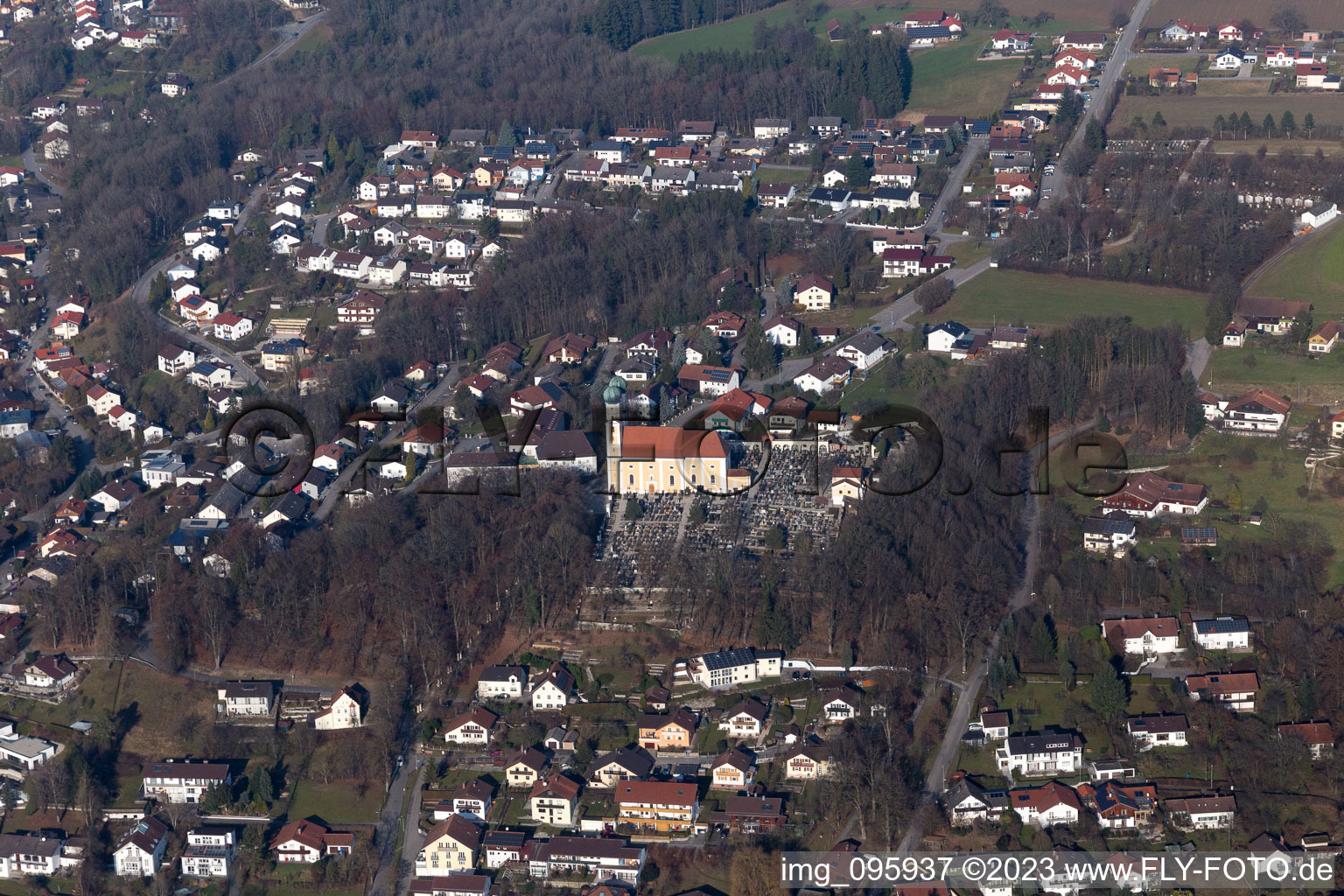 Pfarrkirchen im Bundesland Bayern, Deutschland von oben gesehen