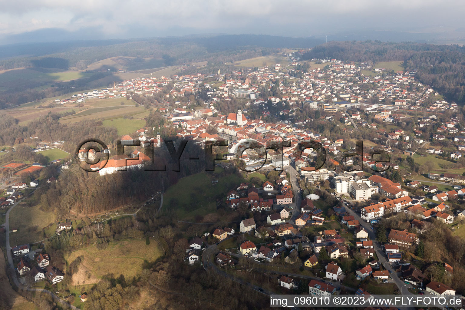 Luftbild von Bad Griesbach im Rottal im Bundesland Bayern, Deutschland