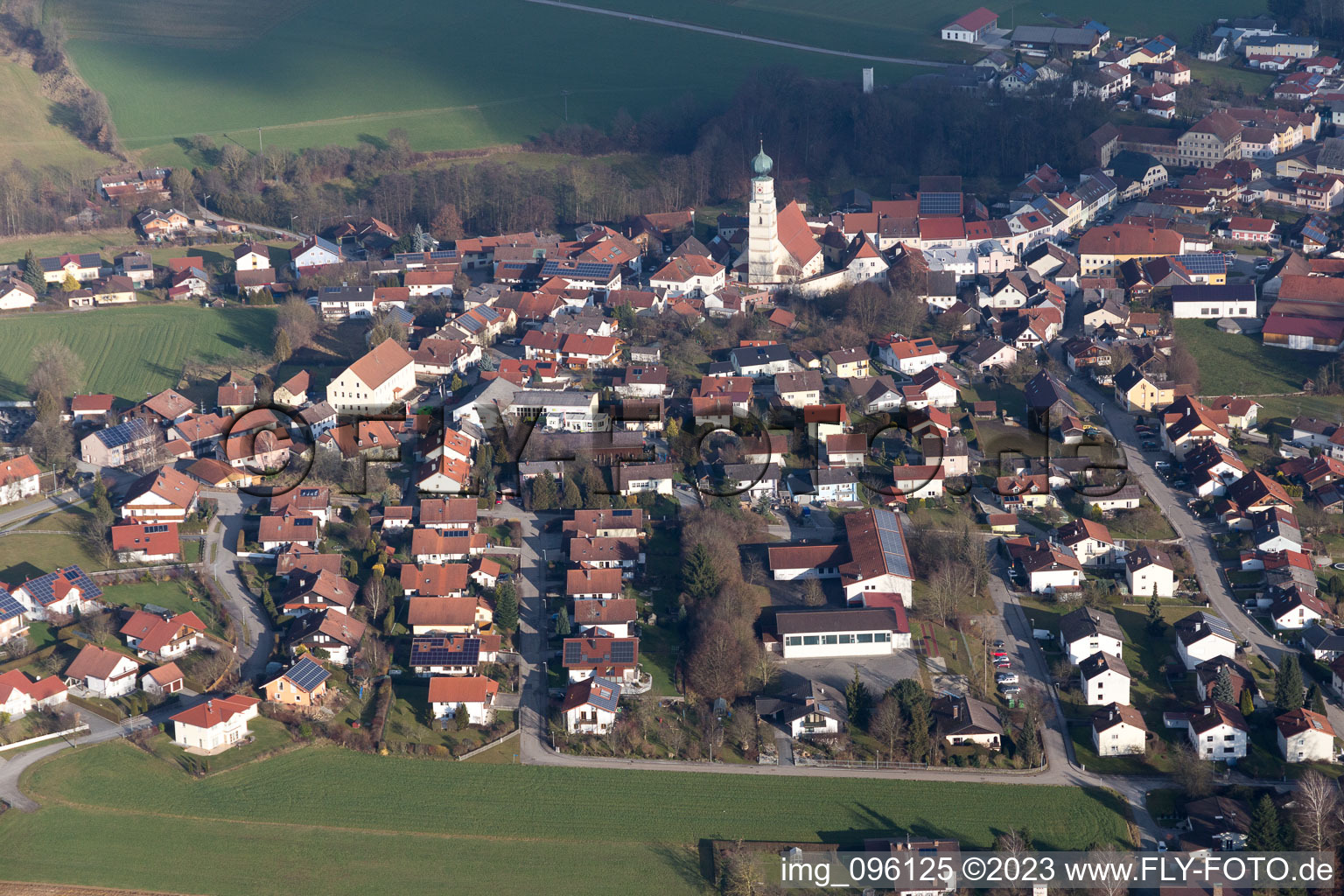 Luftaufnahme von Markt Kößlarn im Bundesland Bayern, Deutschland