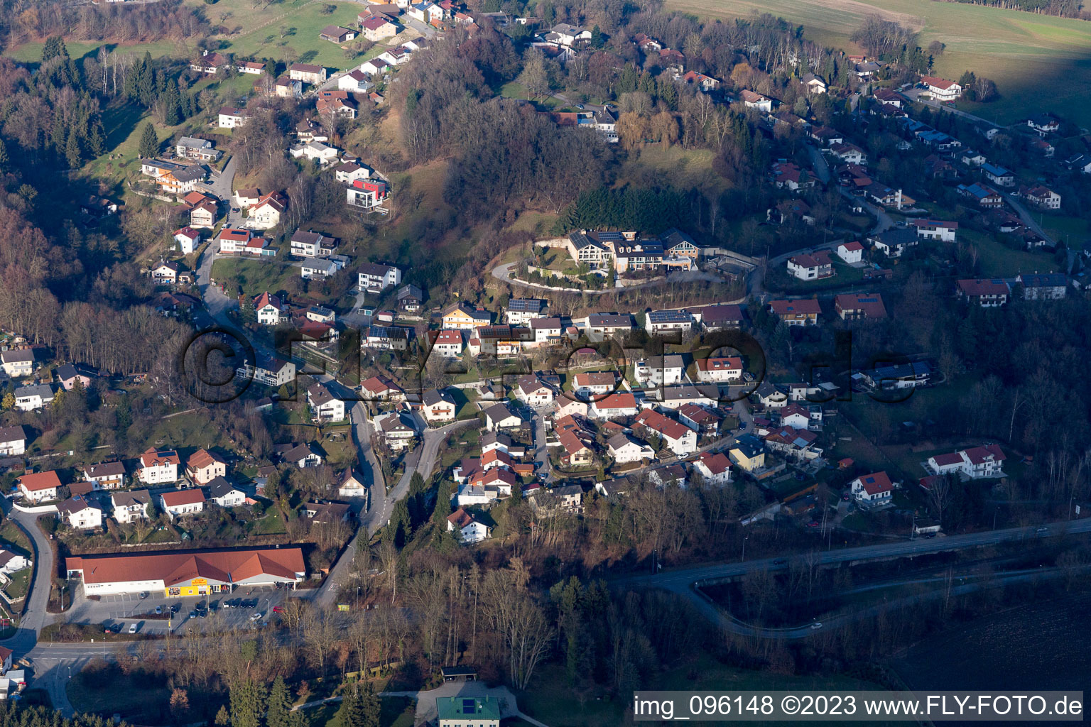 Drohnenbild von Pfarrkirchen im Bundesland Bayern, Deutschland