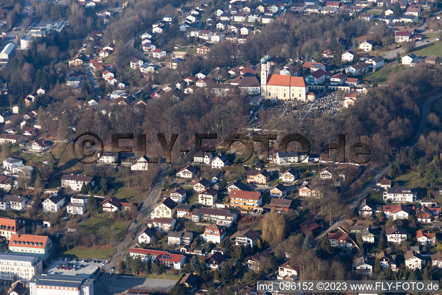Pfarrkirchen im Bundesland Bayern, Deutschland von der Drohne aus gesehen