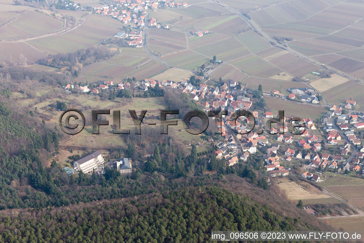 Luftbild von Gleisweiler im Bundesland Rheinland-Pfalz, Deutschland